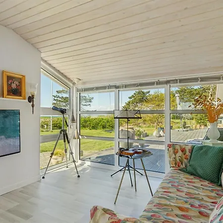 Semesterbostad Hening - 50m From The Sea By Interhome *