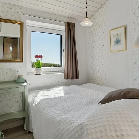 Hening - 50m From The Sea By Interhome